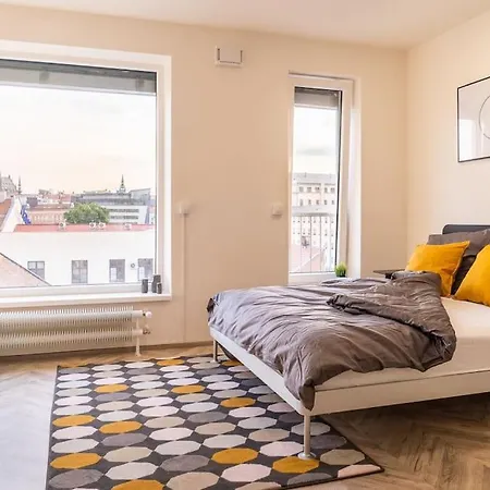 Center View A - With Self Check-in * Brno